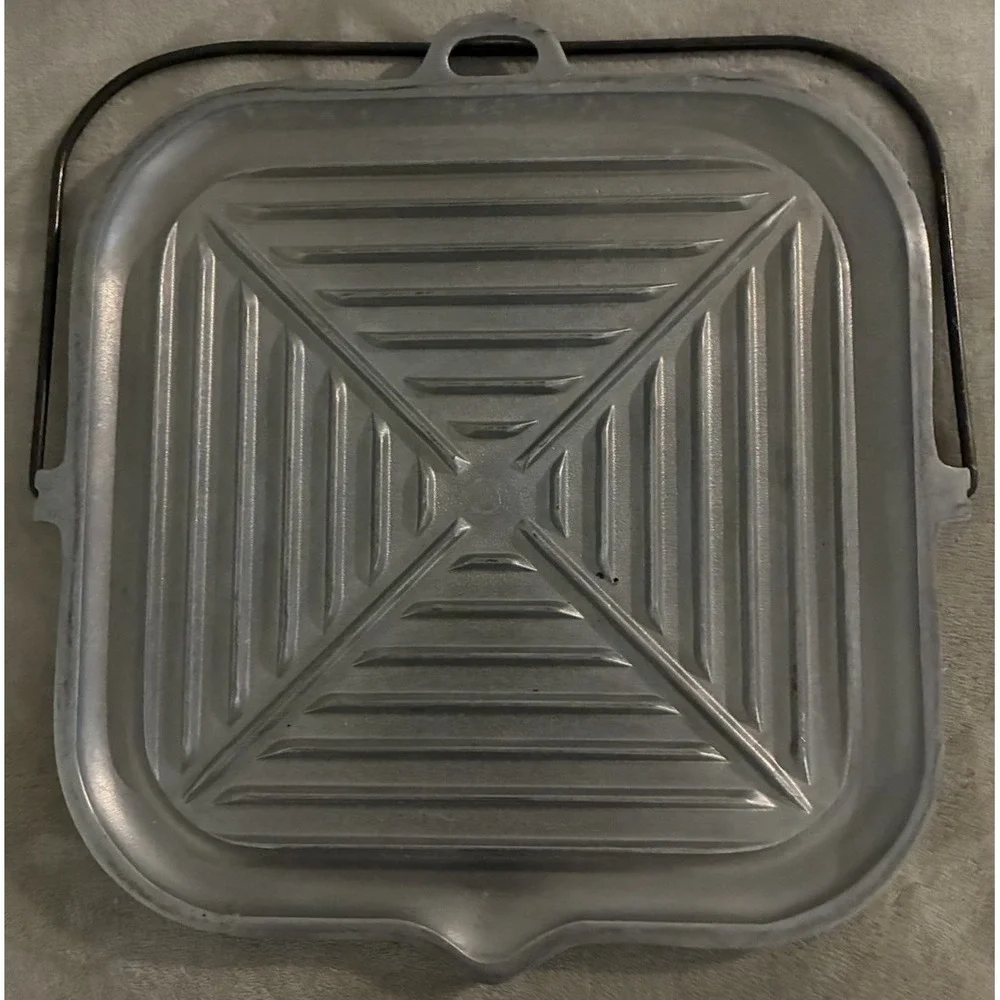 Vintage Silver Seal Griddle Hammered Aluminum 12